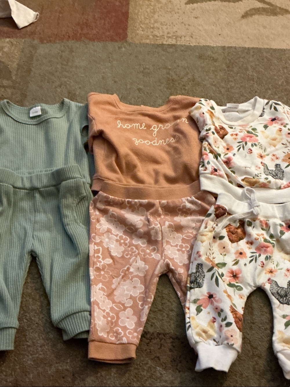 3-6m Baby Sweat Suits - Picture 3 of 3